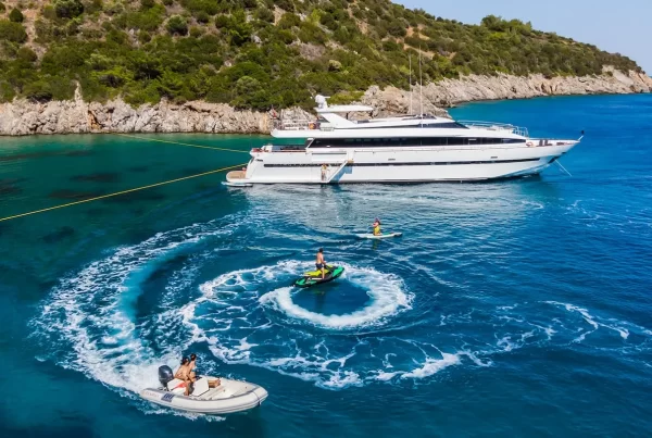 Axella Motor Yacht18