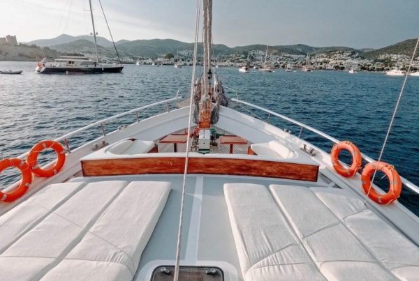 Beyaz Lale Gulet06