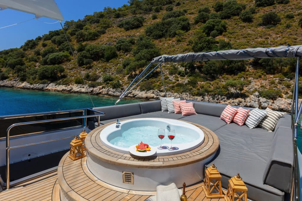 Luxury gulet blue cruise