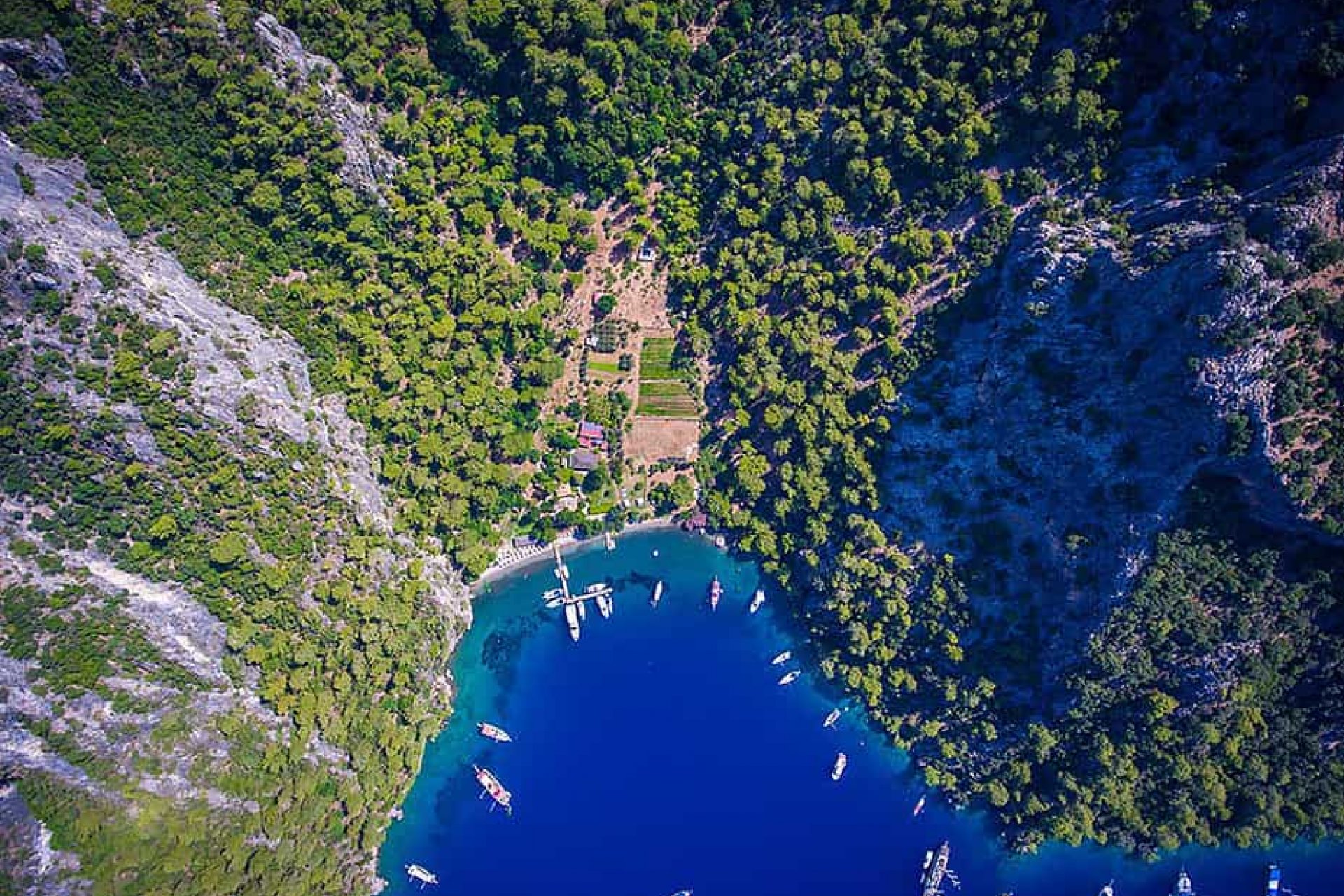 Turunç koyu fethiye tekne kiralama